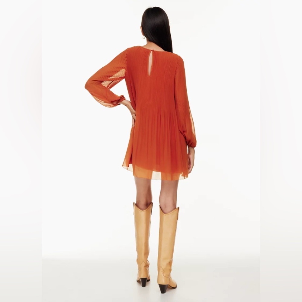 New Aritzia Wilfred Daydreamer Mini Dress Pleated chiffon mini dress - Picture 3 of 11